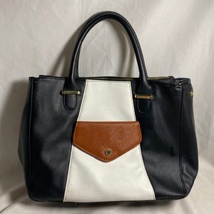 Steve Madden Saffiano large shoulder tote laptop travel black white bag 13x11